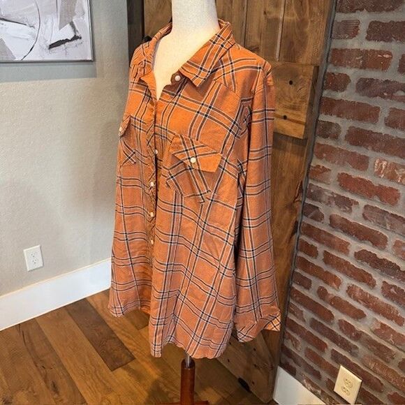 Torrid Taylor - Dusty Orange Plaid Twill Button-Up Shirt Front Pockets Size 4 - Picture 2 of 9